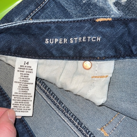 American Eagle jean shorts - Picture 3 of 4